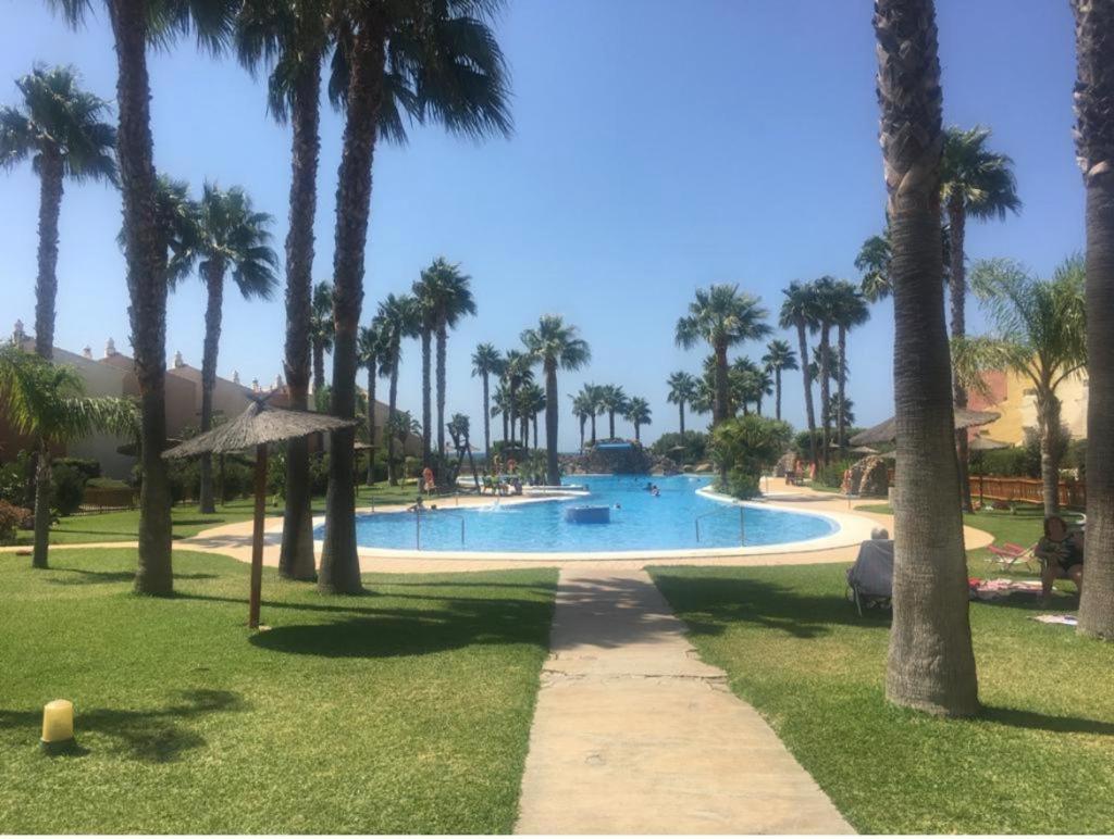 Estupendo Apartamento Urbanizacion Jardines De Zahara. Zahara De Los Atunes Buitenkant foto